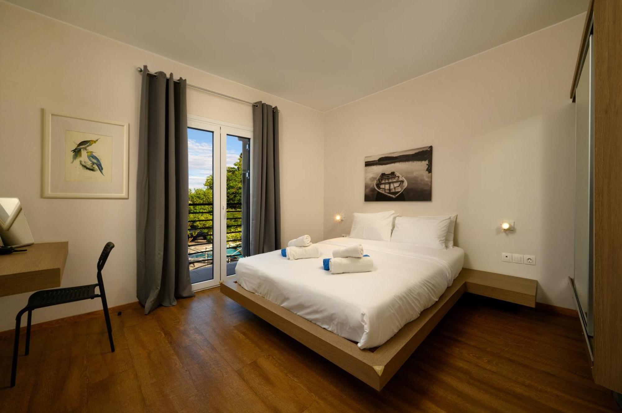 Orange Grove Suites Бенитсес Экстерьер фото